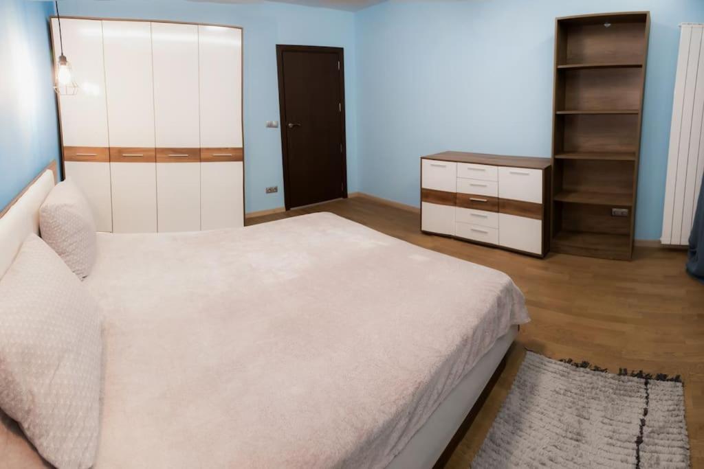 Very Spacious & Modern 3Bed Near Airport & Centre โซเฟีย ภายนอก รูปภาพ
